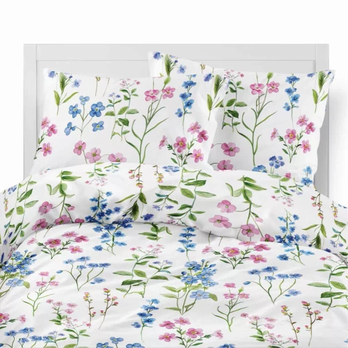 5634 A Pościel flanelowa Pastel Flowers Detexpol biała w polne kwiaty niebiesko-różowe– ciepła, miękka i elegancka