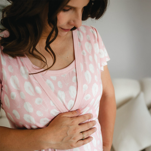 Emily Eevi Koszula nocna bambusowa ciążowa i do karmienia – różowa