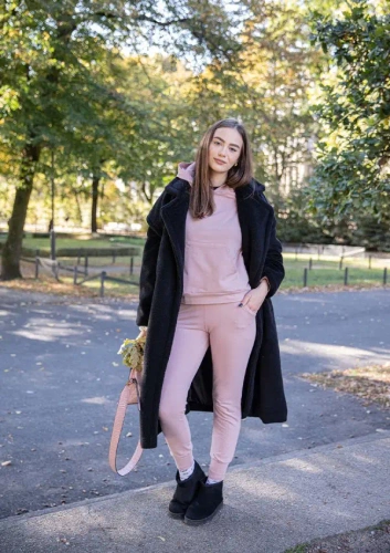 Seattle Dresowy komplet damski Dkaren - pudrowy