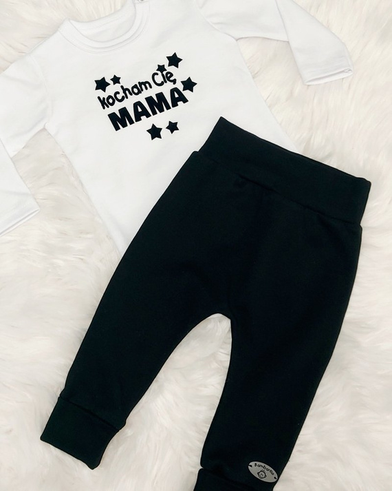 "Kocham Cię Mama gwiazdki" Body z długim rękawem Bambarillo biały