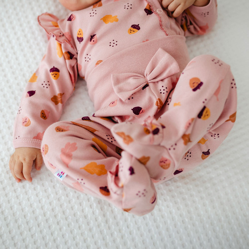 Fluffy Tails Półśpioch niemowlęcy Eevi– różowy, bawełniany z kokardką