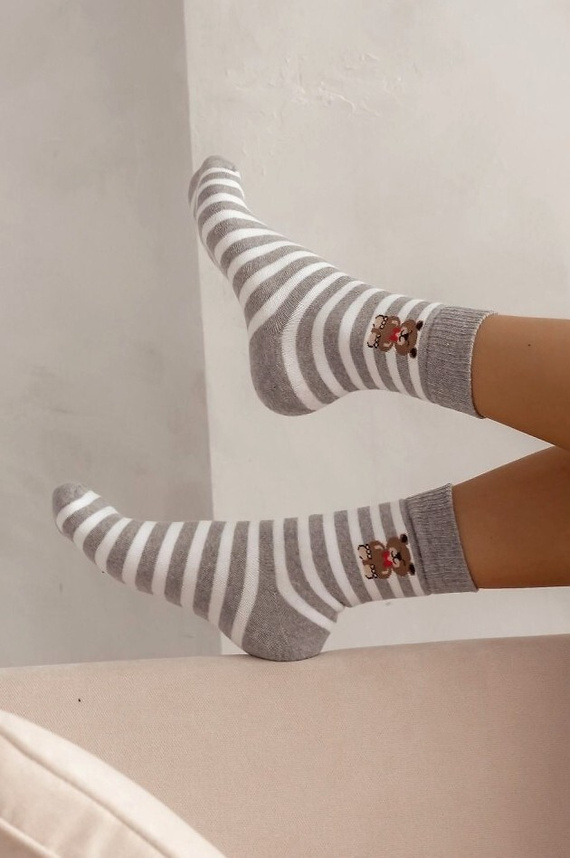 0118-009 Paski Misie bezuciskowe Skarpety damskie frotte Milena - melanż jasny