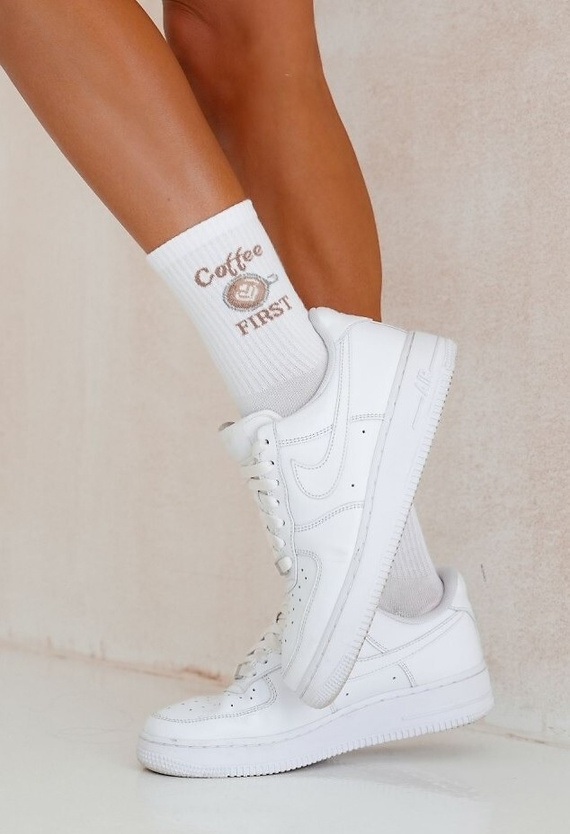 0200-167 Coffee First Skarpety damskie Milena biały