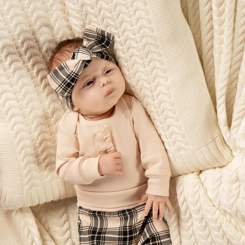 163633 Body z długim rękawem "Magia Świąt" Nicol - beżowy/ falbanka