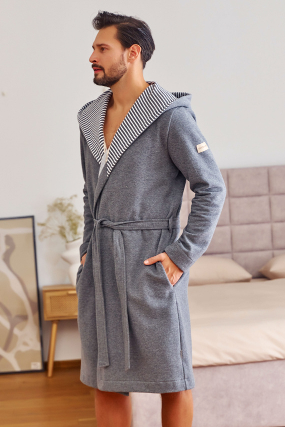 7230 Szlafrok męski Doctor Nap – bawełna, kaptur, eleganckie wykończenia - dark grey