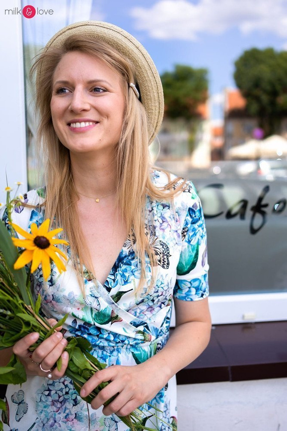 Sukienka ciążowa i do karmienia Two Ways LONG Milk&Love granatowa w tropikalne liście