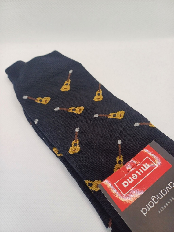 Skarpety męskie Milena Avangard 0125-122 – Małe Gitary | Bawełniane, bezuciskowe, polska produkcja - czarny