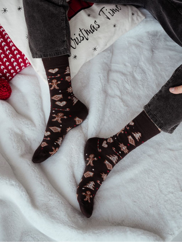 1290-037 Skarpety męskie świąteczne Milena – Świąteczne Pierniki, Brązowy