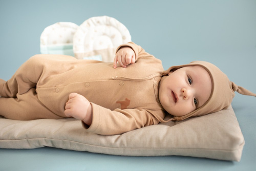 Wooden Pony Wiązana Czapka niemowlęca Pinokio - brąz