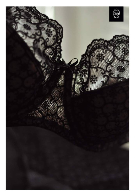 01082 Swing Biustonosz półusztywniany semi-soft Mediolano czarny