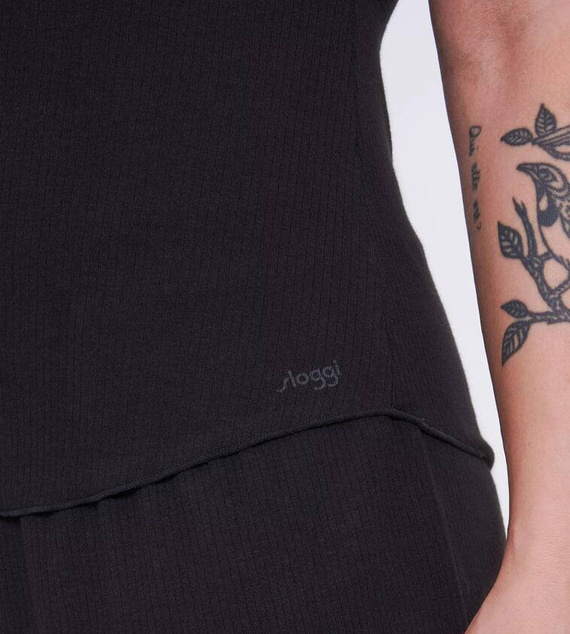 GO Ribbed T-Shirt Bluzka z krótkim rękawem Sloggi - czarny