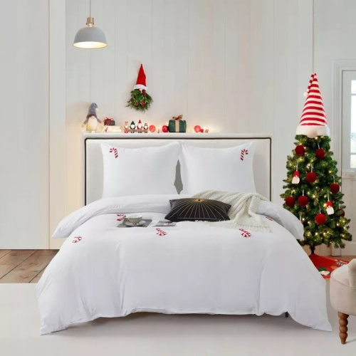 Cuty Candycanes Pościel świąteczna z mikrofibry Spod Igły i Nitki – biała z aplikacjami 3D laski cukrowe, zapięcie na suwak