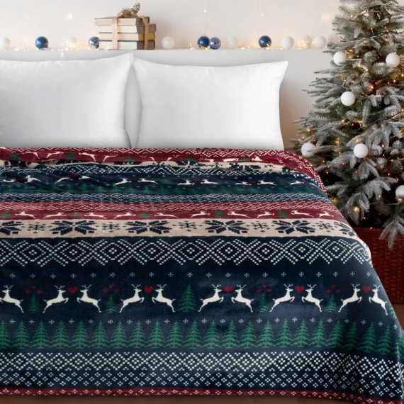 Koc świąteczny Eurofirany granatowy czerwony ze skandynawskim wzorem – miękka narzuta z mikrofibry, 240 g/m²