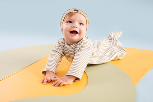 Olivier Czapka niemowlęca z naszywką Pinokio- ecru