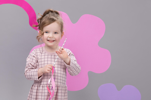 Romantic Sukienka z długim rękawem Pinokio -róż druk