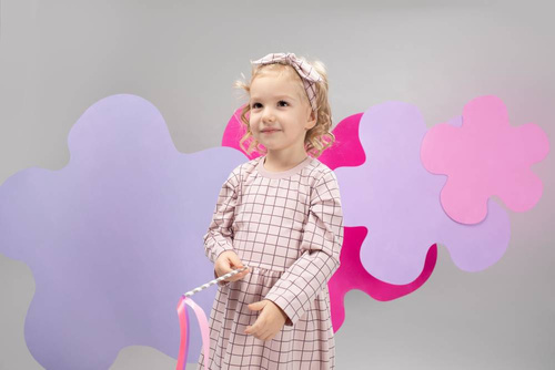 Romantic Sukienka z długim rękawem Pinokio -róż druk