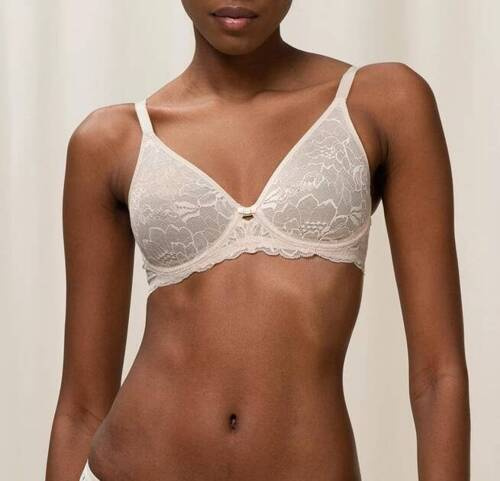 Amourette Charm W02 biustonosz miękki z fiszbinami Triumph- kremowy