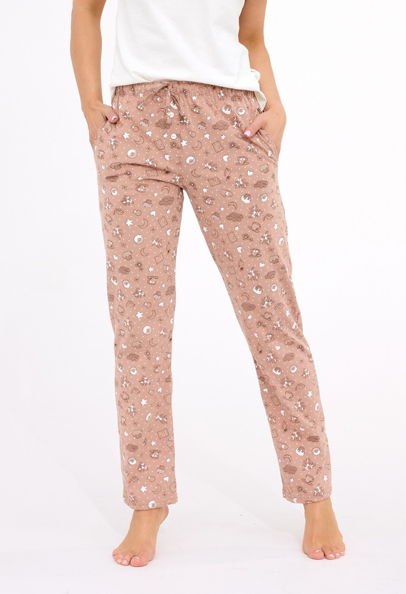 690/46 Spodnie piżamowe damskie Cornette beżowe – bawełna, kieszenie, wygoda i styl