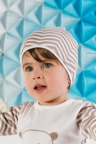 12606 B Czapeczka dziecięca Miś Nicol