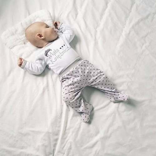 55021932 Półśpiochy niemowlęce "Serduszka" Oscar Kids