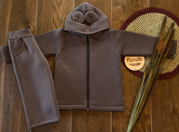 Komplet dresowy dziecięcy DH117 mus czekoladowy – Mamatti