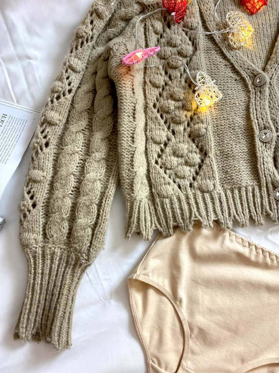 018 Sara Figi wysokie De lafense - beżowy