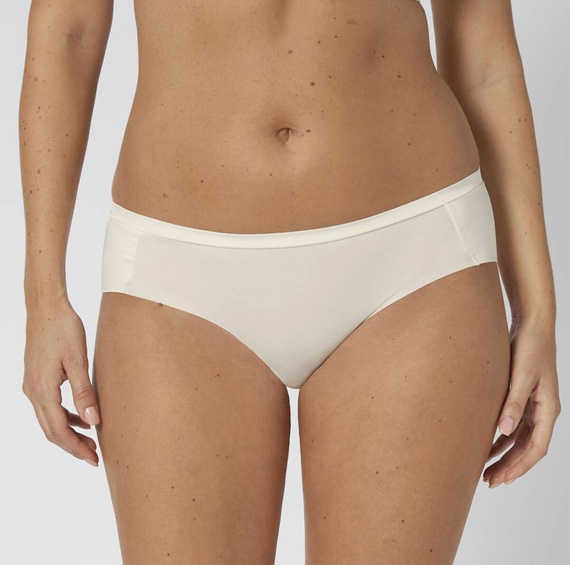 Body make-up soft touch Hipster Figi Damskie Triumph- beżowy