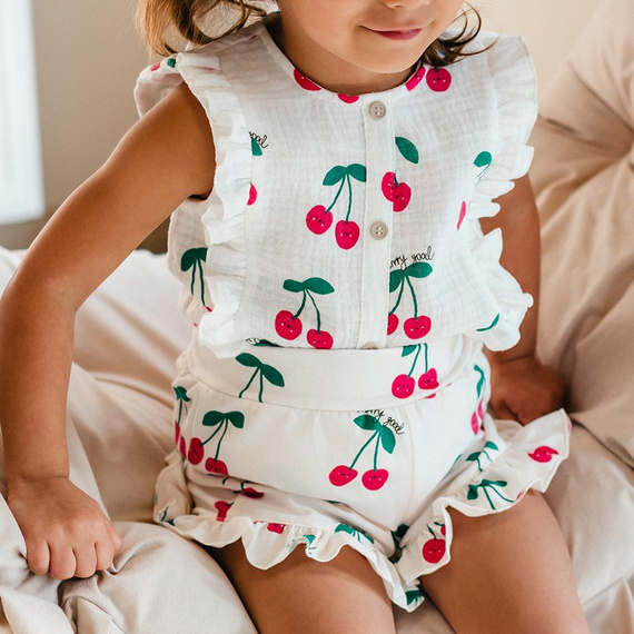 Szorty dziecięce Cherry Eevi – miękkie, komfortowe, 95% bawełna