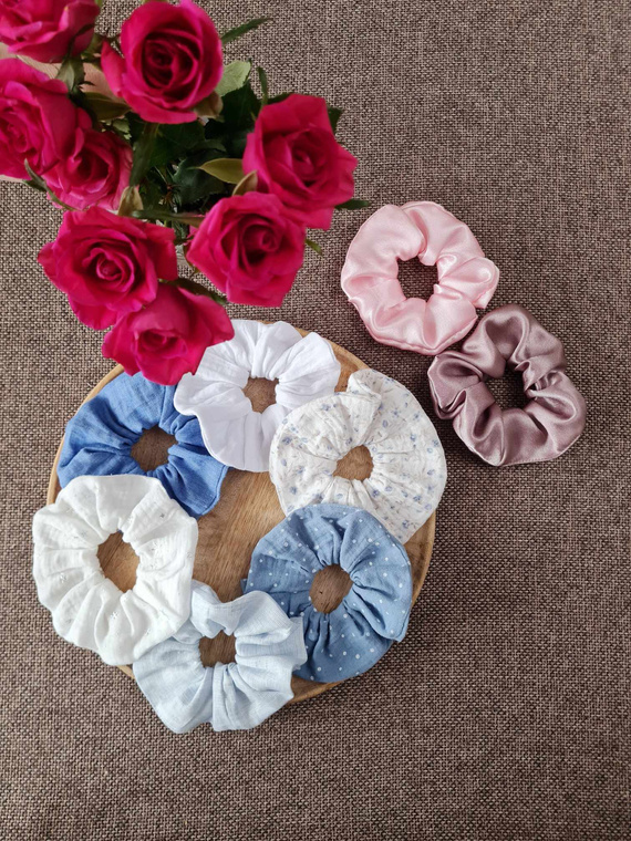 GM Scrunchie muślinowa gumka do włosów Marija - gwiazdki