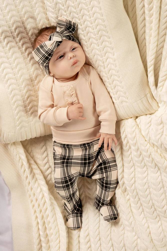 163633 Body z długim rękawem "Magia Świąt" Nicol - beżowy/ falbanka