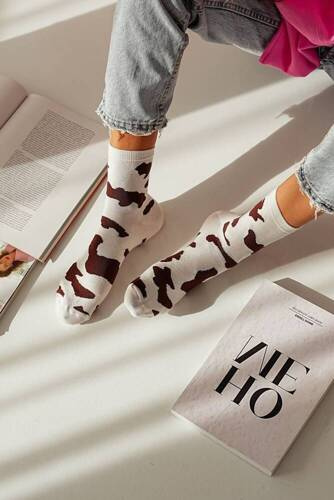 0200-104 Krówki Skarpety damskie Milena -ecru brązowy