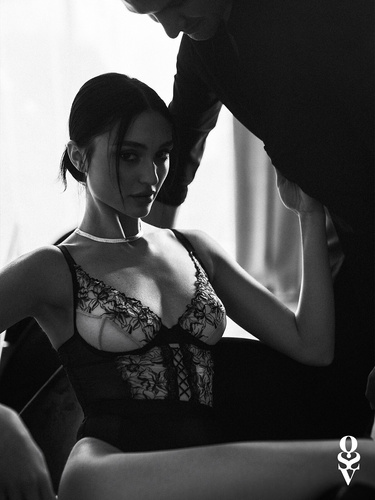 Body Obsessive Vila Blanes Teddy czarno-beżowe z fiszbinami