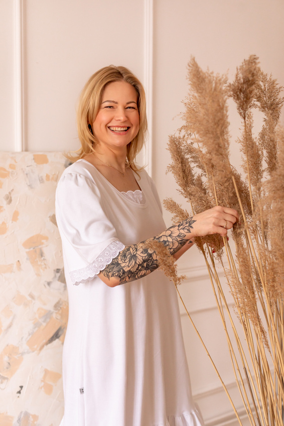 34DB Peonia Koszula nocna damska – biała z koronką Marija, 100% bawełna