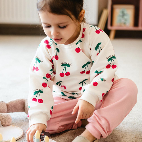 Bluza dresowa dziewczęca Eevi Cherry ecru w wisienki 100% bawełna