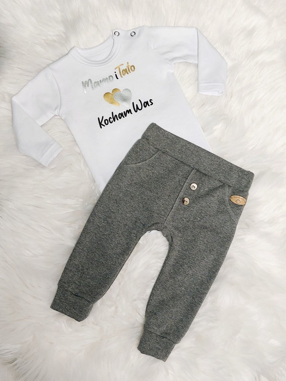 "Mamo i Tato Kocham Was" Body z długim rękawem Bambarillo - biały