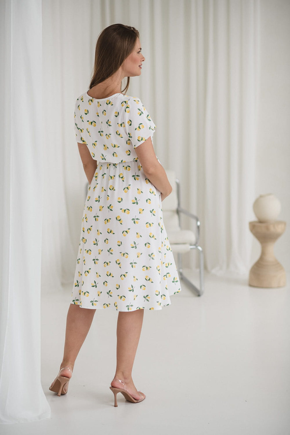 Lovely Dress Midi Sukienka ciążowa i do karmienia – biała w cytryny, krótki rękaw Milk&Love 