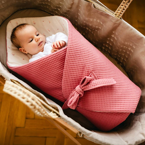 Rożek niemowlęcy Petite Eevi 75x75 bawełna wafel miękki komfort- malinowy