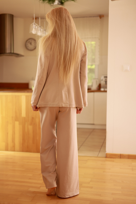 Emi — elegancka marynarka damska, 95% bawełna 5% elastan | polska marka Mirale - beżowy