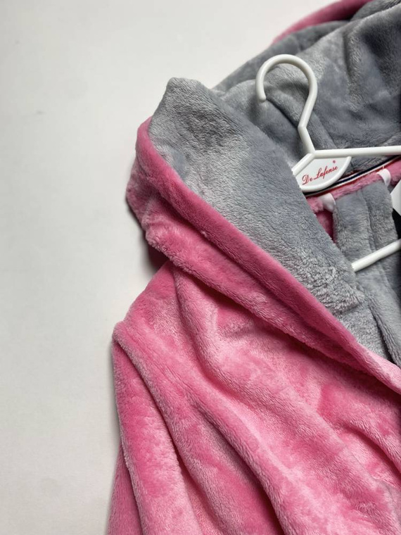 627 Soraya Krótki Szlafrok damski Forex - róż / jasny szary