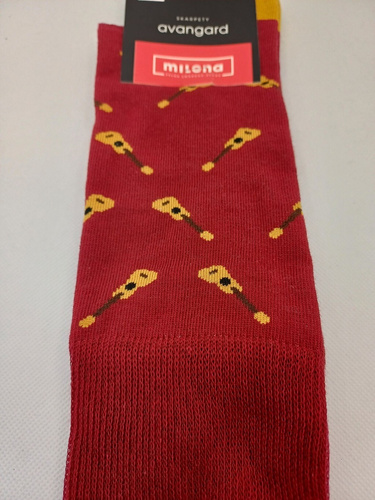 Skarpety męskie Milena Avangard 0125-122 – Małe Gitary | Bawełniane, bezuciskowe, polska produkcja - bordowy
