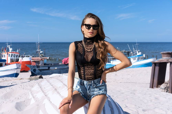 Belles Elegancka bluzka damska Merribel