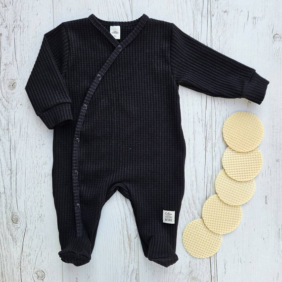 02249B "Natural Waffel" Pajacyk niemowlęcy Makoma black