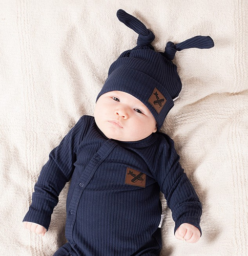 219055 Willy Czapka niemowlęca Nicol – bawełna, granatowa, podwójne supełki