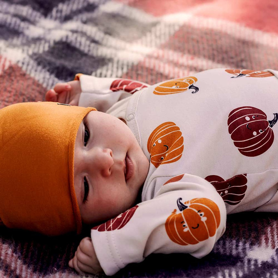 Body rozpinane niemowlęce Eevi Halloween – ecru, dynie, bawełna