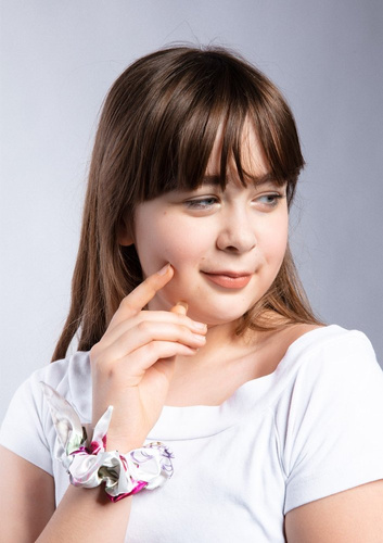 Fowers Gumka satynowa DKaren biały 005