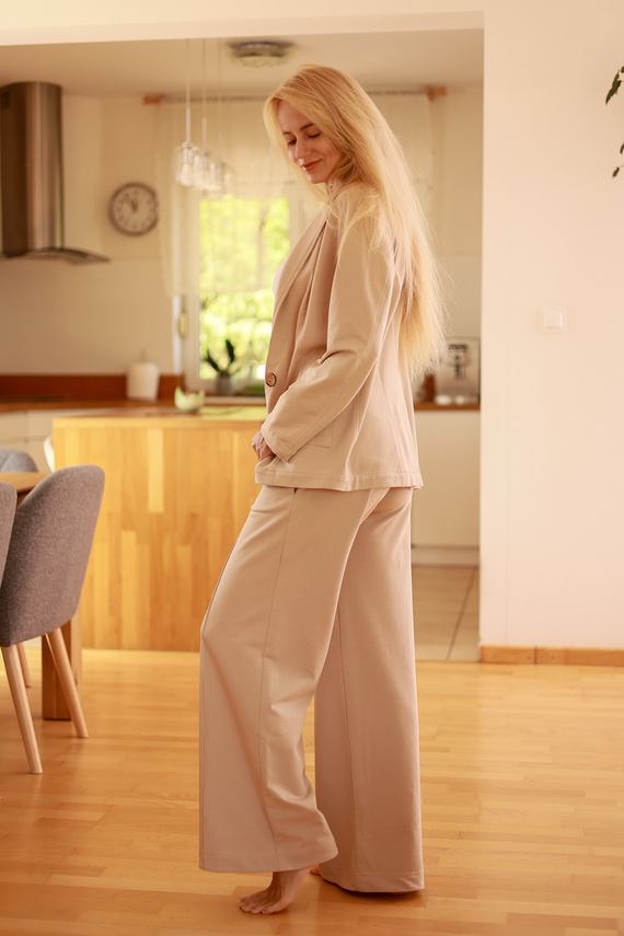 Emi — elegancka marynarka damska, 95% bawełna 5% elastan | polska marka Mirale - beżowy