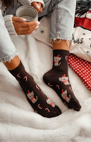 1283-037 Kotek Skarpety damskie Milena brązowy– świąteczne, kolorowe, bawełniane