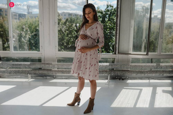 Two Ways MIDI Sukienka ciążowa i do karmienia Milk&Love granatowa w listki