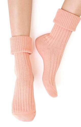 ART..067 Skarpety damskie Do Spania Steven -075 brzoskwiniowy