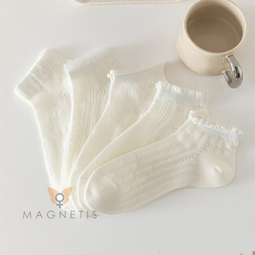 Stopki bawełniane damskie Magnetis CC-251102 ecru – miękkie, elastyczne